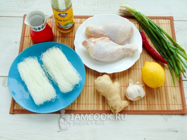 Ингредиенты для лёгкого тайского супа за 10 минут