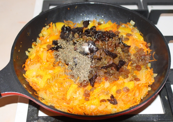 Специи и сухофрукты