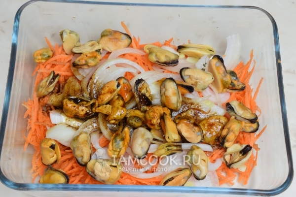 Полили маринадом