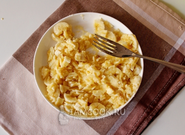 Размять бананы