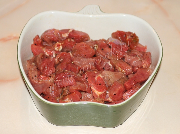 Фотография духовой телятины