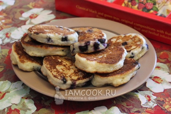 Оладьи без яиц с ягодами