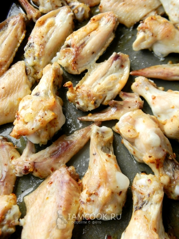 Пожарить куриные крылышки в духовке