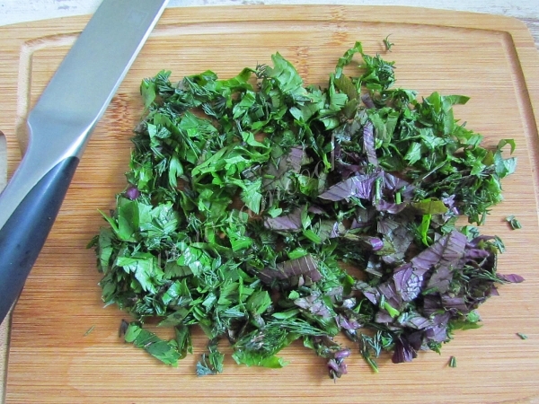 Зелень рубленная