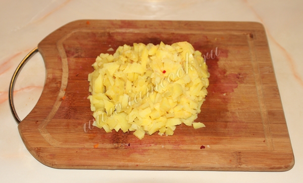 мелко нарезанный картофель