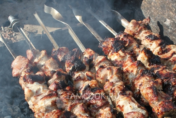 Пожарить шашлык