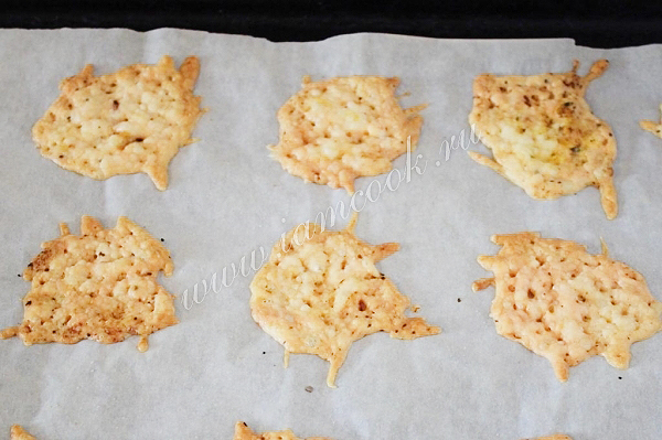 Сырные чипсы