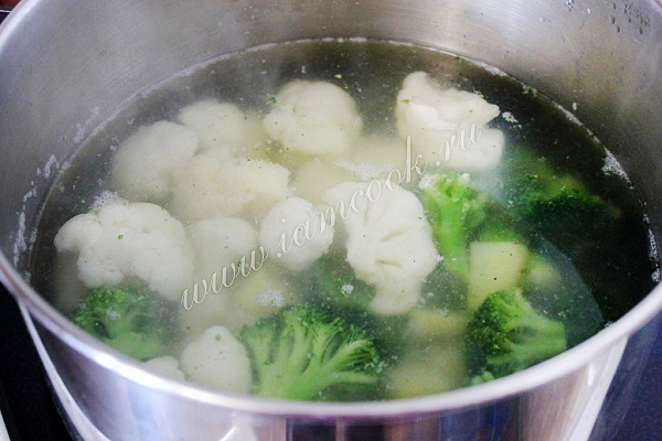 Варим картошку и капусту