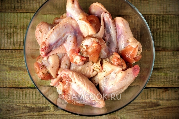 Маринование крылышек куриных