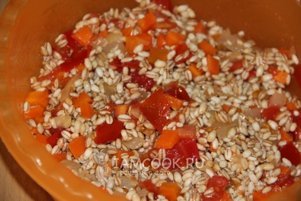 Овощи с перловкой