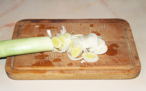 нарезка лука порея