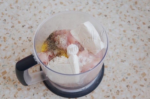 Творожно куриный фарш