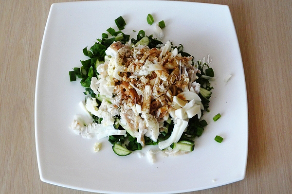 Салат из трески и щавеля