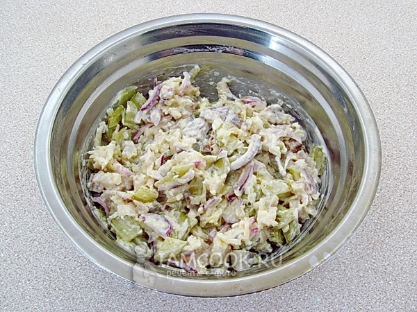 Перемешать салат