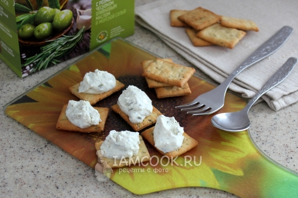 Рецепт закуски из творога с огурцами