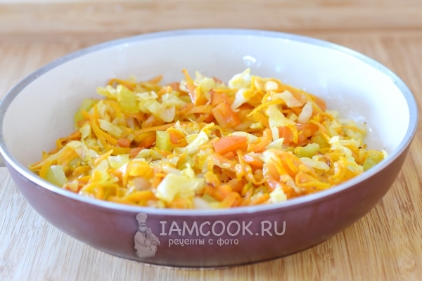 Обжарить овощи