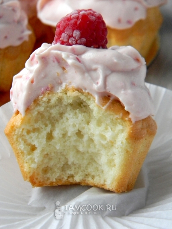 Рецепт капкейков с малиновым кремом