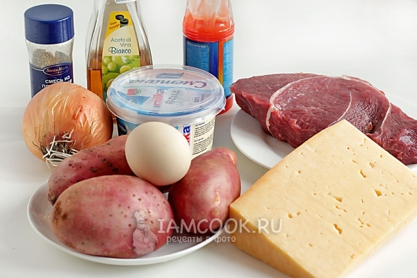 Ингредиенты для мяса по-французски в духовке