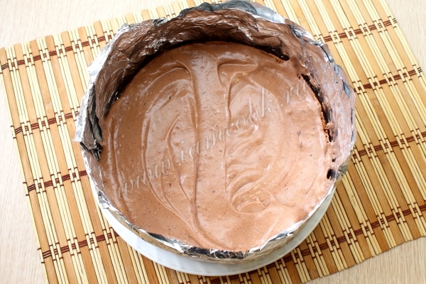 Выложить крем