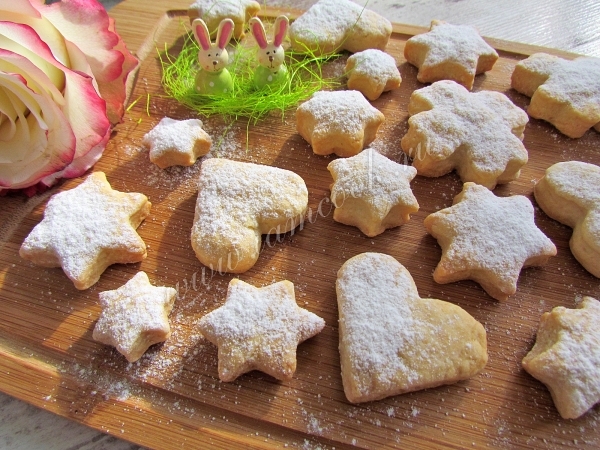 Готовое печенье на сметане