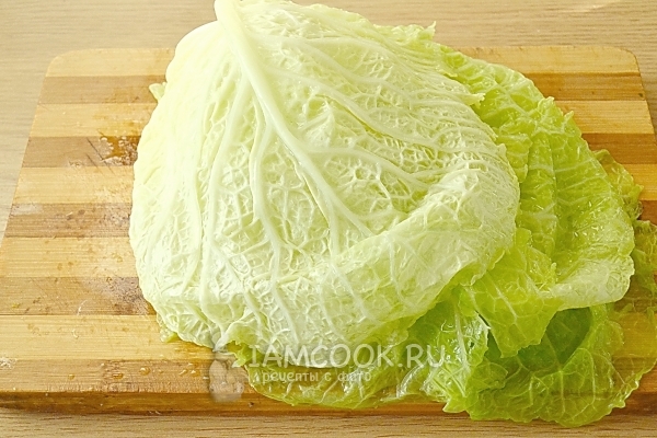 Отделить капустные листья