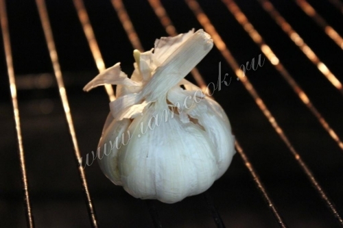 чеснок в духовке