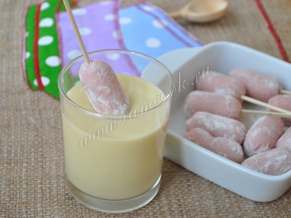 Обмакнуть сосиску в кляре