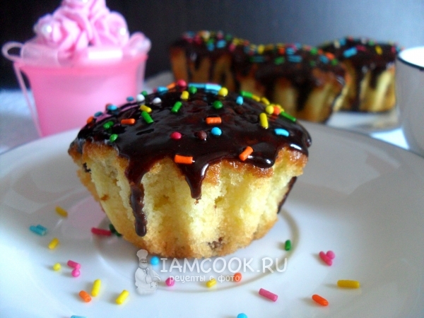 Фото кексов с курагой и изюмом в шоколадной глазури