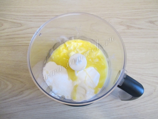Масло со сметаной и сахаром