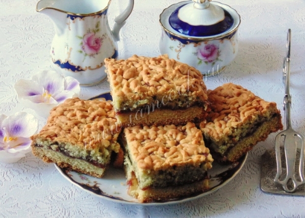 Фото тертого пирога с джемом