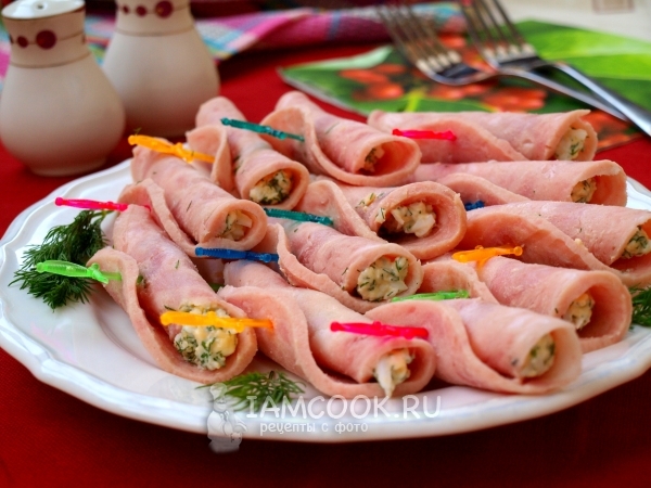 Рецепт рулетиков из ветчины с сыром