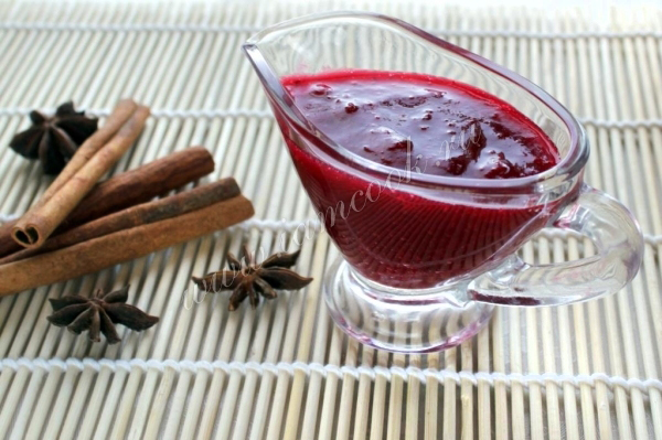 Ягодный соус к мясу