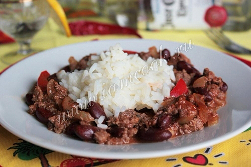 Сhili con carne, фотография