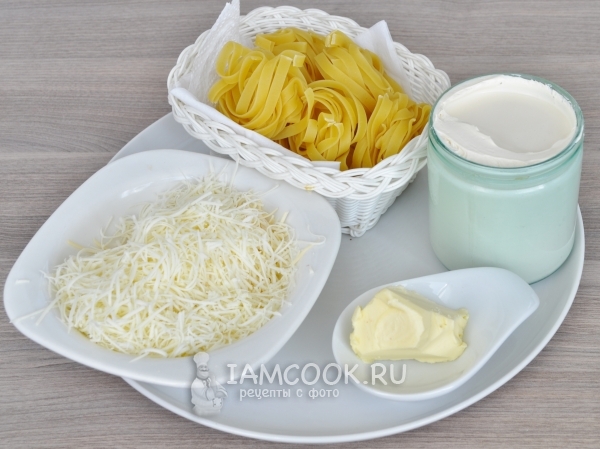 Ингредиенты для фетучини в сливочном соусе