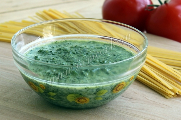 Сливочный соус со шпинатом