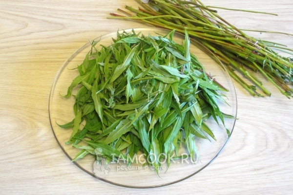 Отделить листья от стеблей