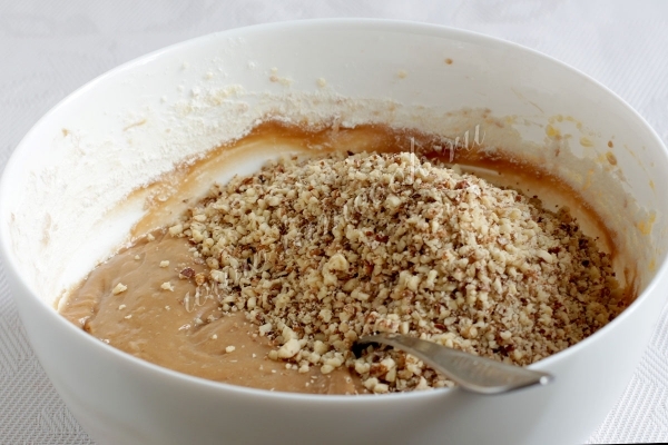 Добавить орехи