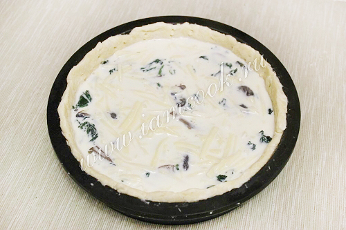 запекаем пирог со шпинатом