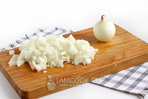 Нарезать лук