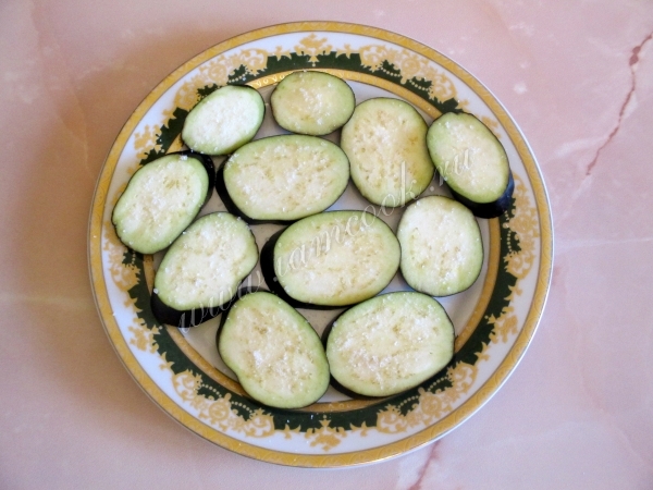 Помидоры на резанные