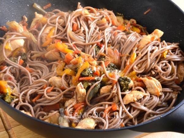 Рецепт лапши «вок» с курицей