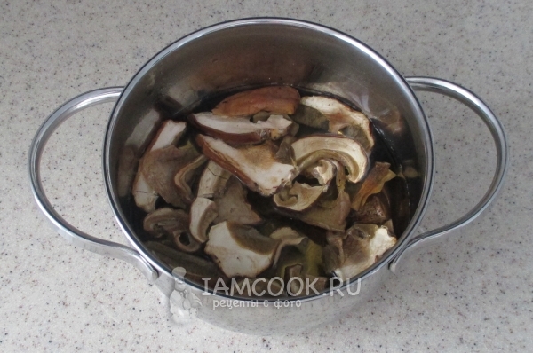 Залить грибы кипятком