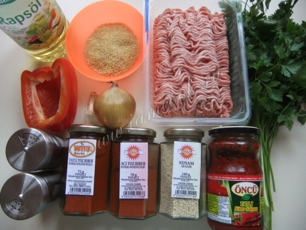 Ингредиенты для фрикаделек по-арамейски