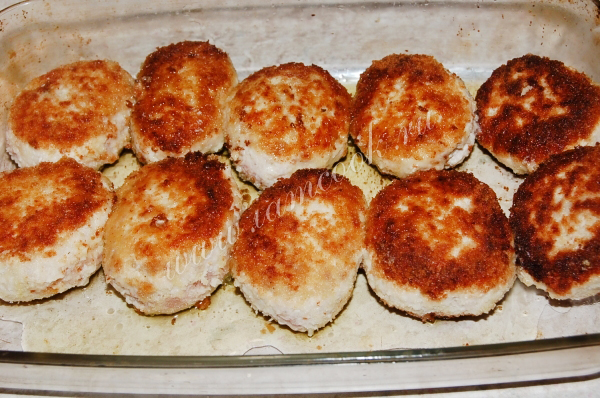 Котлеты пожарские в форме для запекания