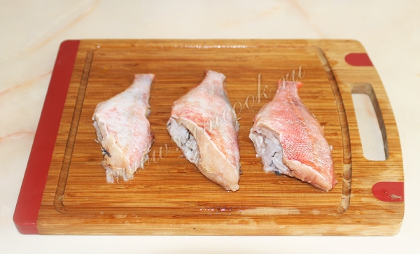 Разделанный морской окунь