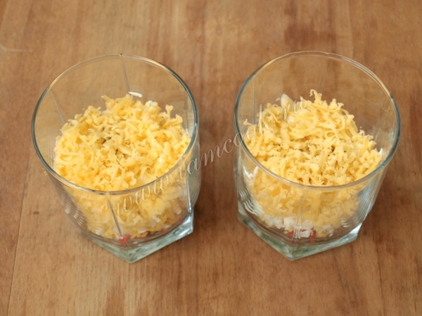 Сырный слой салата