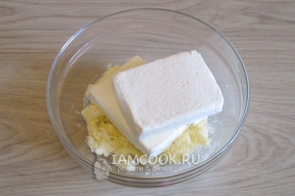 Добавить творог