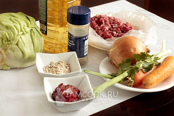 Ингредиенты для голубцов из молодой капусты с перловкой
