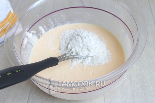 Всыпать муку