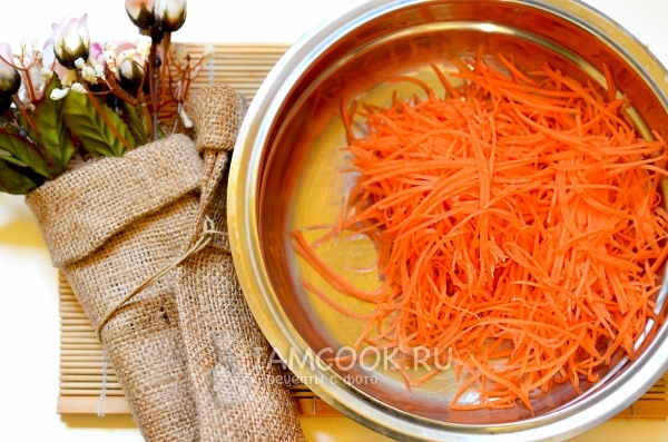 Натертая на терке морковь